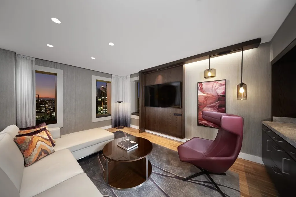 hilton-sydney-master-suite-2